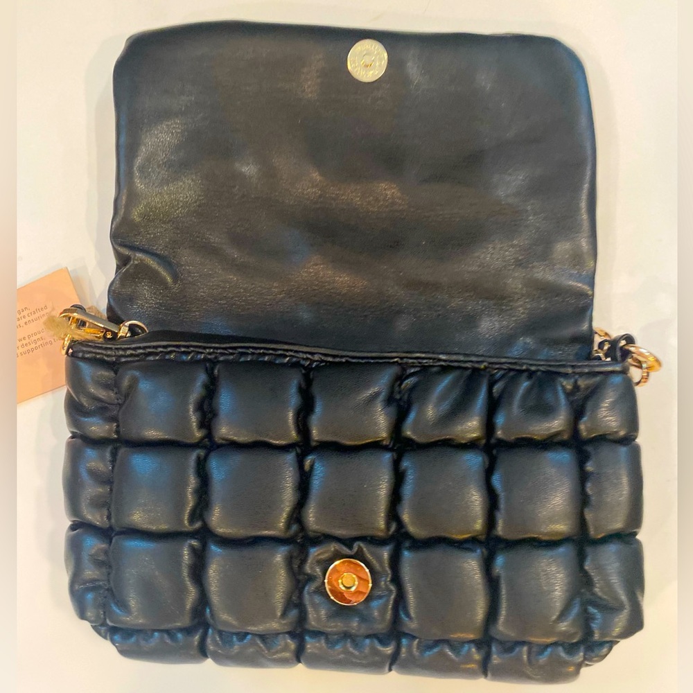 E / N Expressions NYC black Puffy Quilted Shoulder Bag Vegan Crossbody Purse